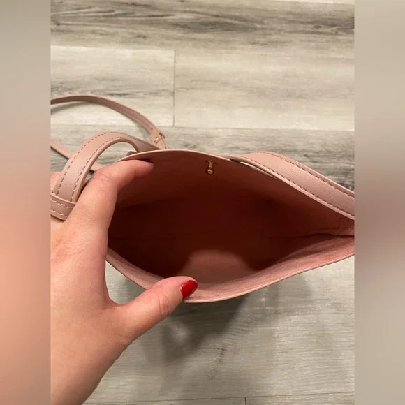 SAMARA Medium Off the Shoulder Bucket Crossbody Bag Pink Peony Vegan Leather - Picture 7 of 14